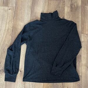 Uniqlo Turtleneck Top